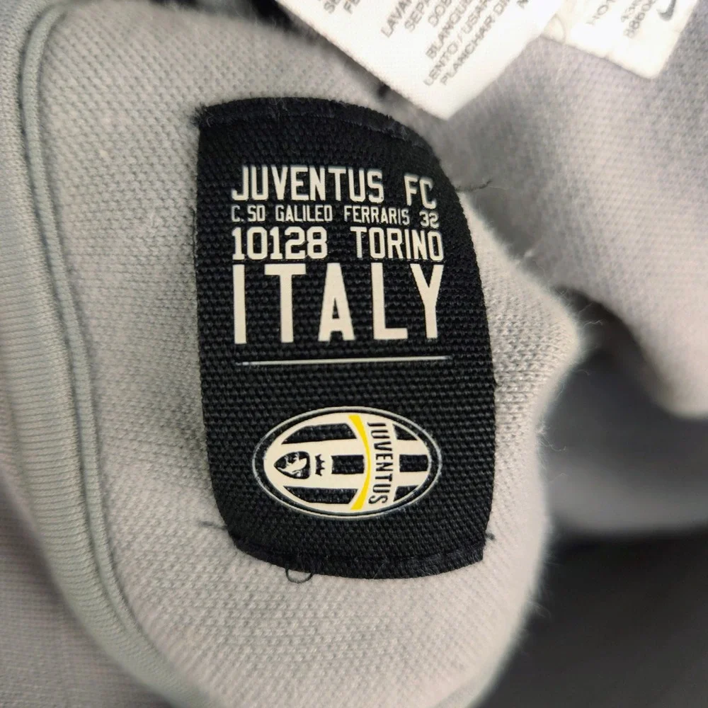 Nike Juventus FC Track Jacket Mens Large Grey Black Full Zip Soccer 436937-080‎